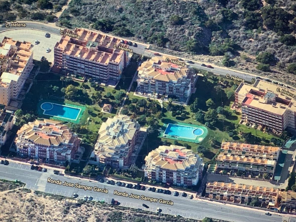 Studio With Terrace And Pool Torrevieja Exterior photo